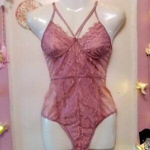 Coral (M) Lace Teddy Lingerie Bodysuit